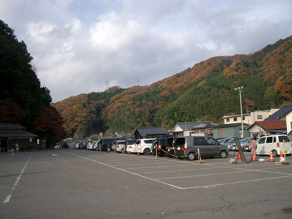 香嵐渓の駐車場